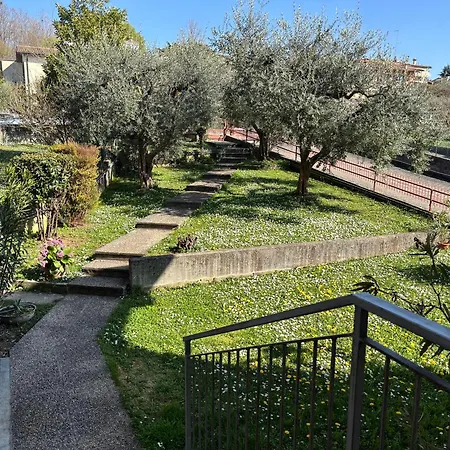 Tra Gardaland, E Verona شقة *