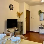 Apartamento Tra Gardaland, E Verona
