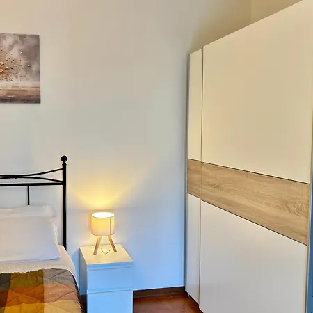 Apartment Tra Gardaland, E Verona *