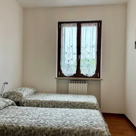 Apartment Tra Gardaland, E Verona