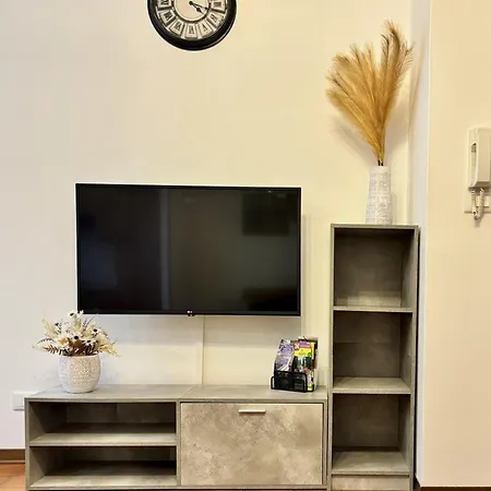 Apartment Tra Gardaland, E Verona