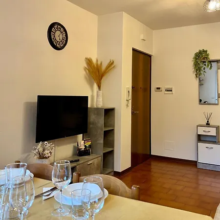Apartment Tra Gardaland, E Verona